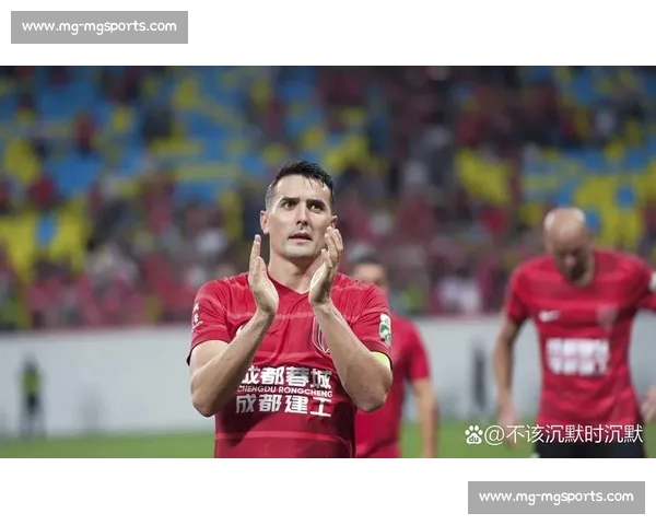 周定洋带古尔芬克尔解锁成都辣面,冰粉解麻直呼巴适!