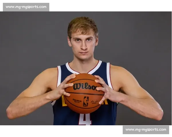 夏联 MVP 驰援勇士!莫布里内线试金石或改写轮换格局